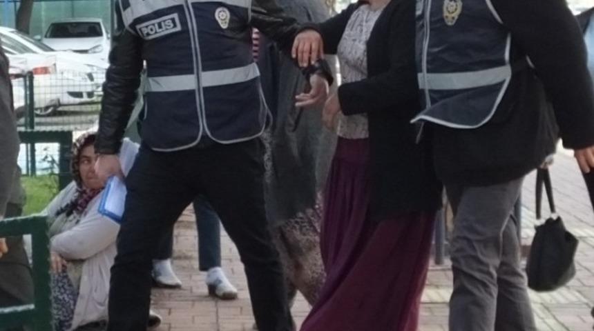 At arabalı hırsızlık zanlıları yakalandı