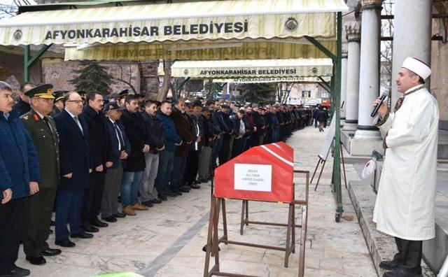 Hayatını kaybeden Kıbrıs gazisi son yolculuğuna uğurlandı