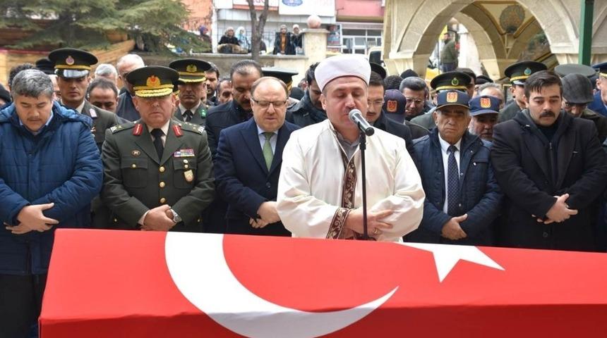 Hayatını kaybeden Kıbrıs gazisi son yolculuğuna uğurlandı