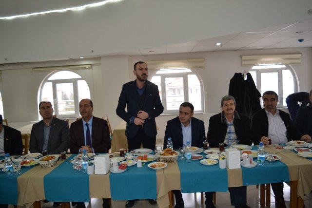 Başkan Bozkurt, Ziraat Odası Başkan Adayı Çelik’in kahvaltı proğramına katıldı