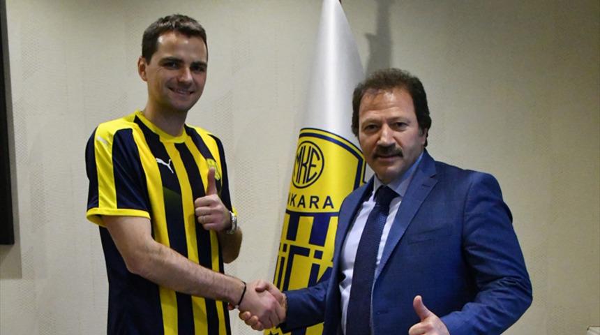 Ankaragücü, Ante Kulusic, Tyler Dominic Boyd ve Stelios Kitsiou'yu transfer etti