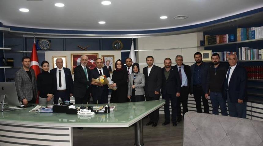 Ak Parti yeni y&ouml;netiminden Başkan Ay&rsquo;a ziyaret