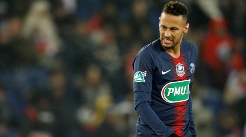 PSG'de Neymar 2,5 ay sahalardan uzak kalacak