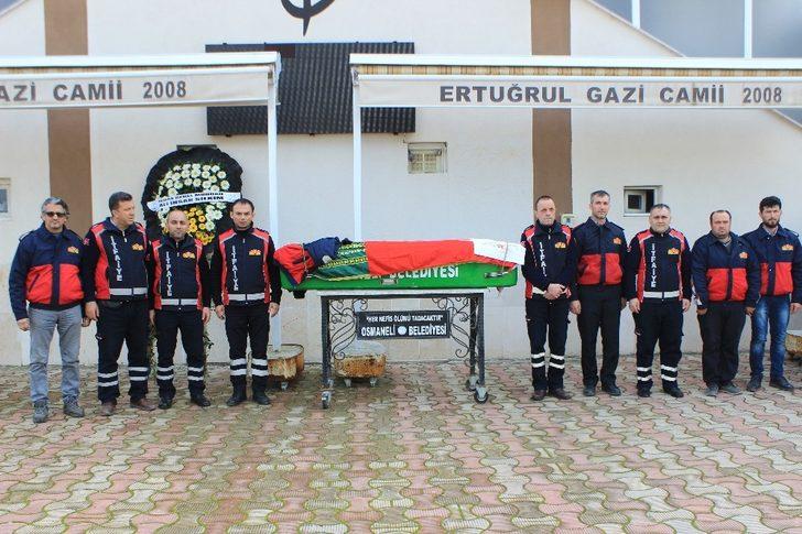 Kalbine yenik düşen genç itfaiyeci gözyaşları arasında defnedildi G5