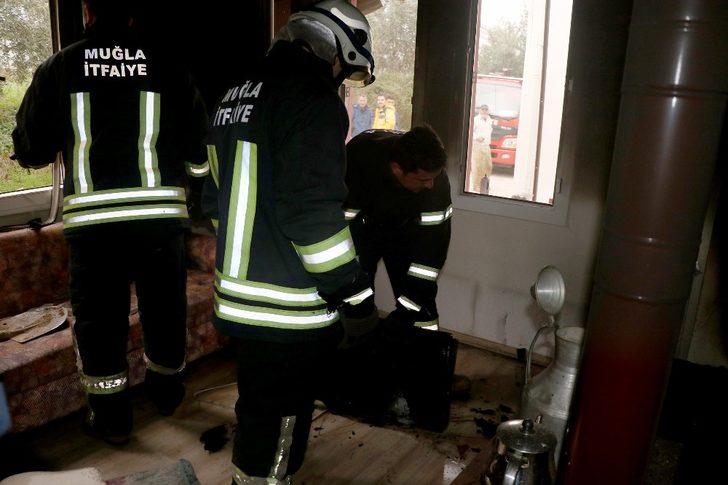 Patlayan televizyon evde yangın çıkardı G1