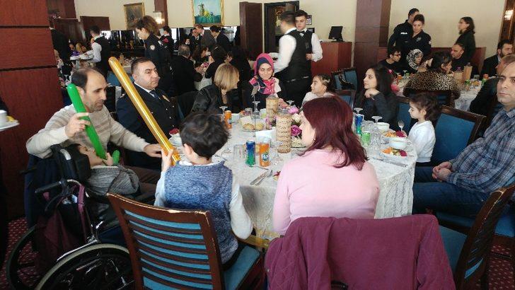 İstanbul Emniyeti’nden ’Engin Gönüllüler Şenliği’ G4