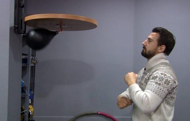 Markette kadını taciz ettiği iddia edilen adamı tek yumrukla bayıltan kick boks&ccedil;u o anları anlattı 2