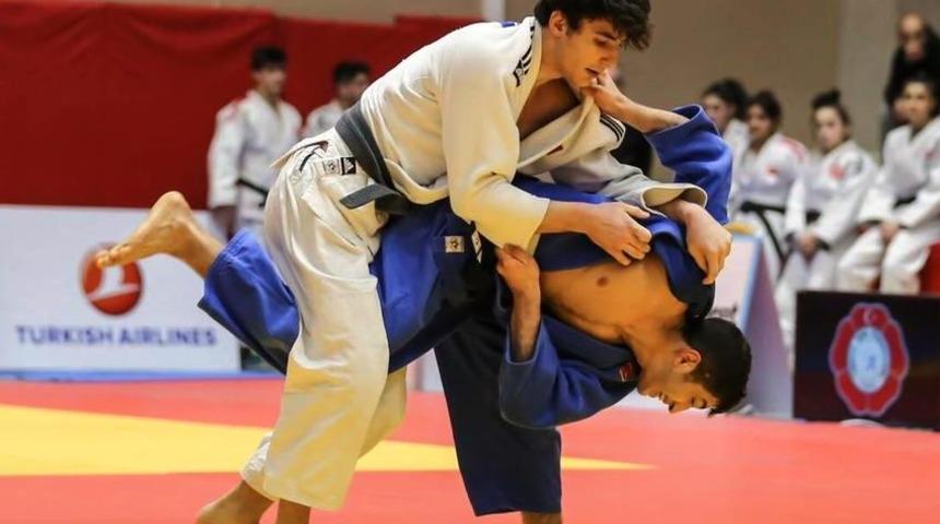 T&uuml;rkiye Şampiyonası&rsquo;nda Musa&rsquo;dan &rsquo;g&uuml;m&uuml;ş&rsquo; geldi