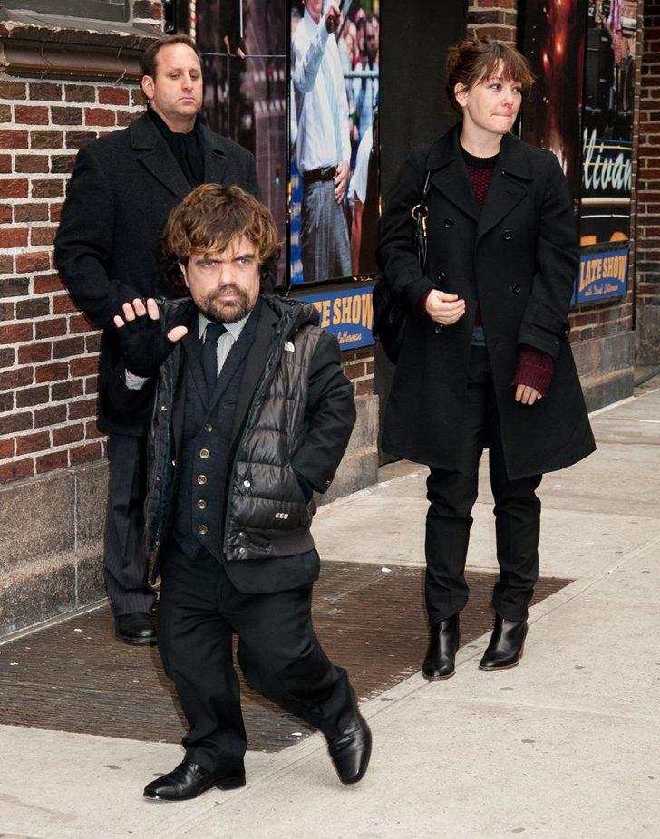 Game of Thrones yıldızı, kızını okula böyle bıraktı G4