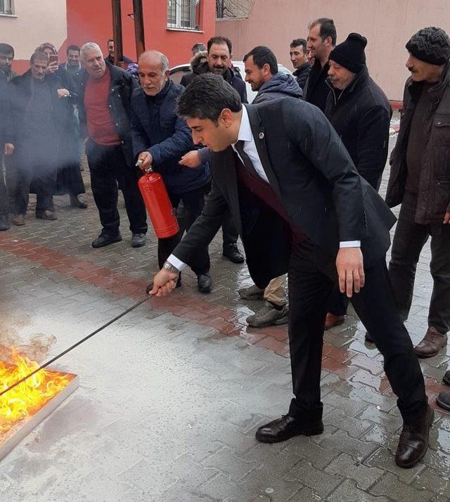 Erciş’te yangın eğitimi ve tatbikatı