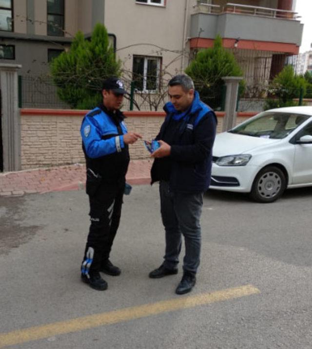 Adana polisinden sokakta 'mavi balina' uyarısı