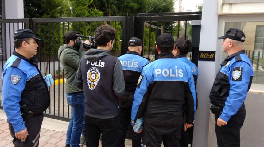 Adana polisinden sokakta 'mavi balina' uyarısı