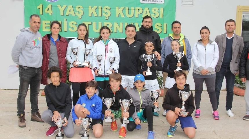 Adana&rsquo;da "14 Yaş Kış Kupası" yapıldı