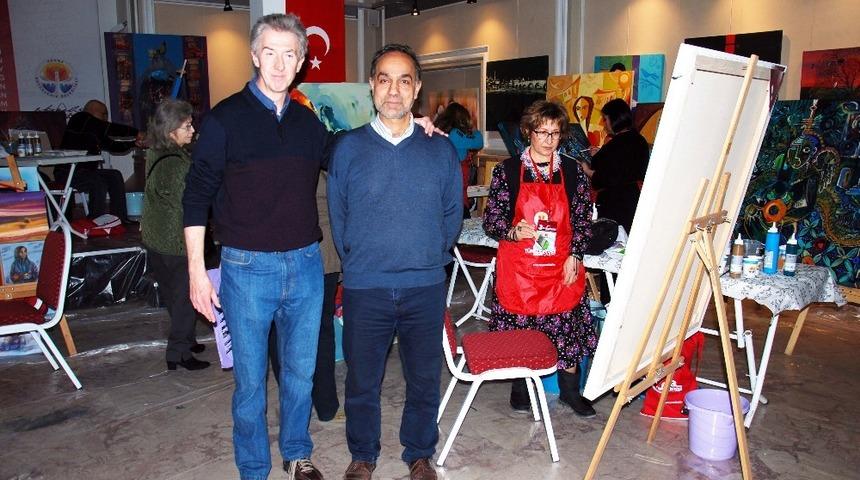 B&ouml;r&uuml;ban: "&Ccedil;i&ccedil;ek g&ouml;ndermeyin eser alın"