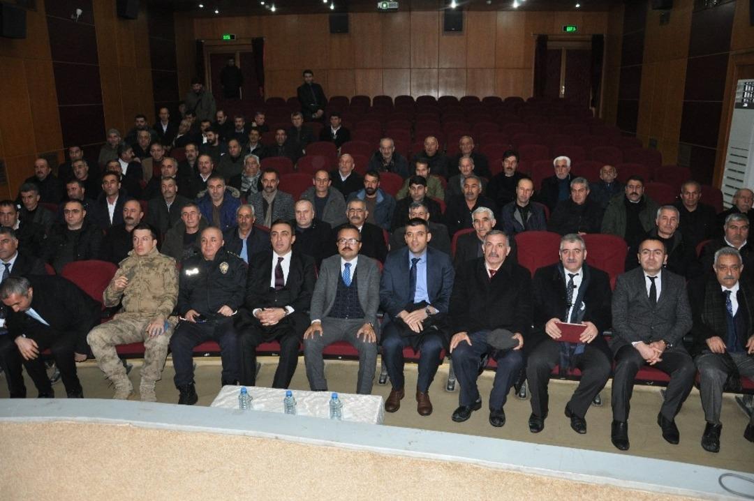 Kaymakam Kend&uuml;zler muhtarlarla bir araya geldi