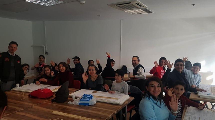 Nesilden nesile model u&ccedil;ak