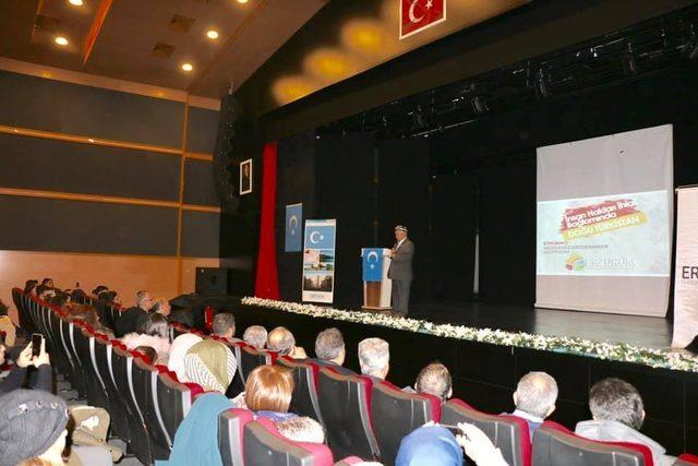 Erzurum’da “İnsan hakları ihlali bağlamında Doğu Türkistan” konferansı