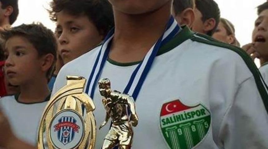Salihlispor&rsquo;un gen&ccedil; yeteneği Manisa BBSK&rsquo;da