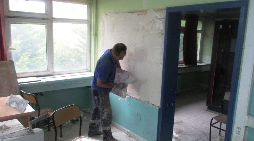 Okul Hizmet Masası&rsquo;na tatil yok