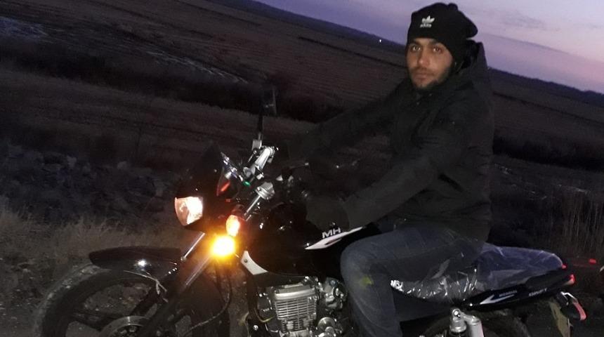 Yem makinesine sıkışan iş&ccedil;i &ouml;ld&uuml;