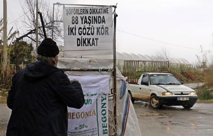 Görmeyen gözlerle 15 saat mesai yapıyor! G2