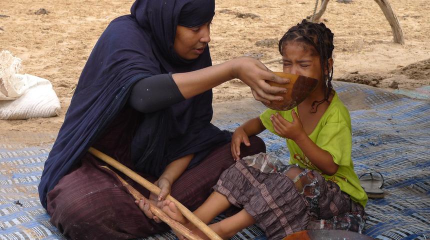 Bu ülkede zayıf olan çirkin: Kız çocuklarının zorla şişmanlatıldığı Gavaj kültürü
