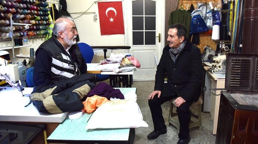 Başkan Ata&ccedil; esnaf ziyaretlerini s&uuml;rd&uuml;r&uuml;yor