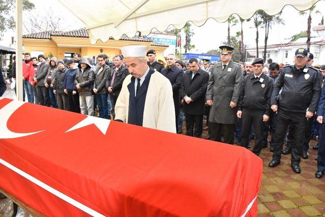 Kore gazisi askeri törenle son yolculuğuna uğurlandı