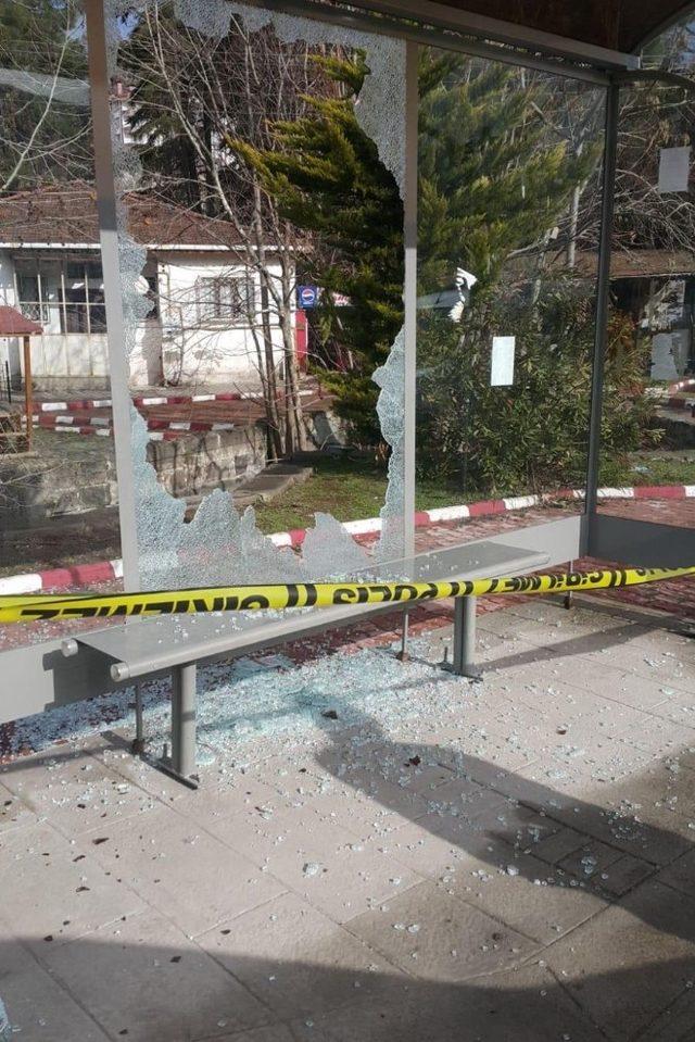 Tokat’ta durak magandalarını polis yakaladı