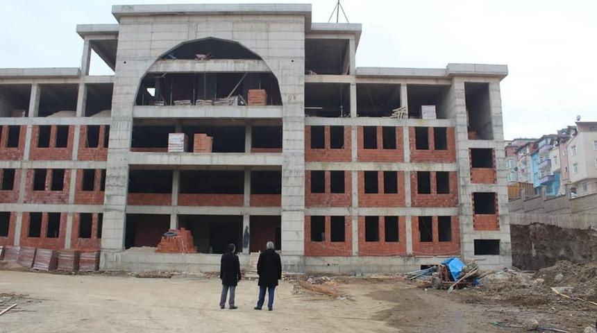 Kaymakam Yapıcı eğitim yatırımlarını inceledi