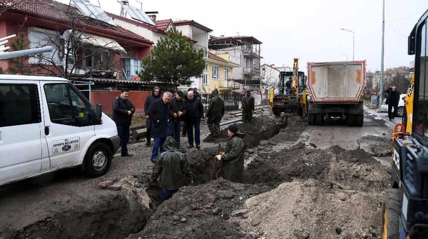 Başkan G&uuml;naydın: &ldquo;39 mahallemizi altyapısı ile yeniledik&rdquo;