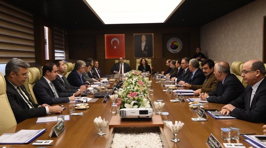 İŞKUR Genel Müdürü Uzunkaya: "Türkiye de iş bulamayanların en büyük sıkıntısı masabaşı iş istemelerinden kaynaklıdır”