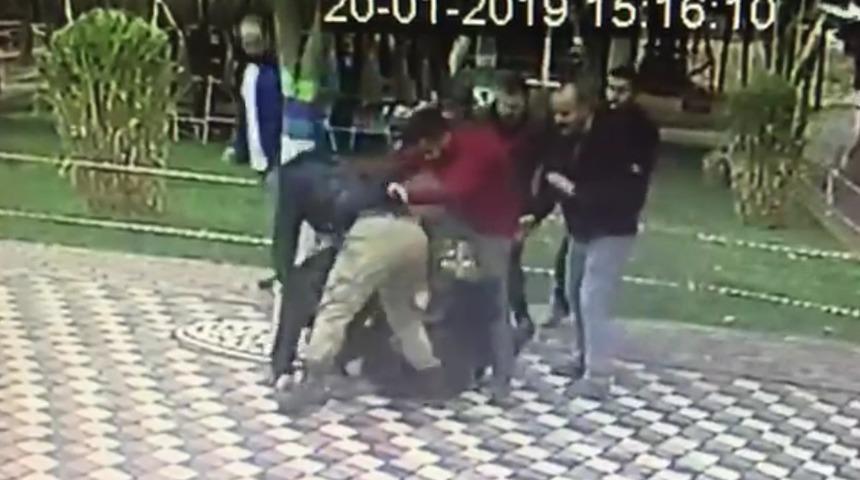 Gen&ccedil; kıza laf atıp, erkek arkadaşını d&ouml;ven 6 kişiye yeniden g&ouml;zaltı