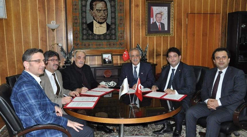 ETB, ETSO, İŞKUR ve Atat&uuml;rk &Uuml;niversitesi arasında MEGİP protokol&uuml; imzalandı