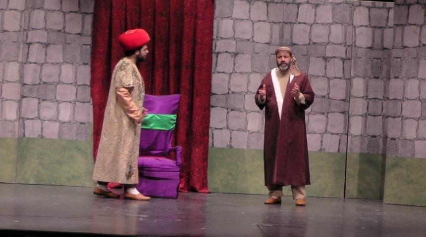 Baba-oğul aynı sahnede