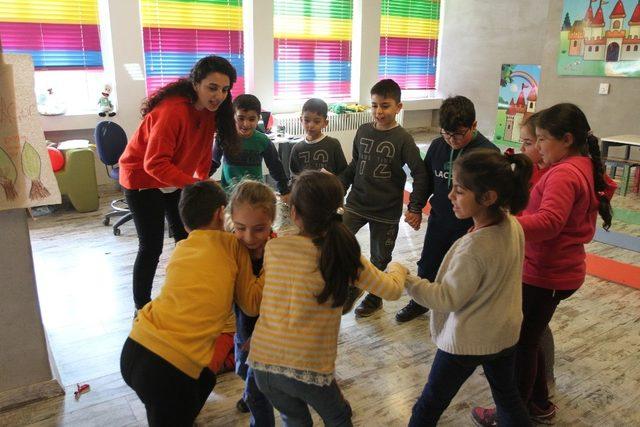 Gaziantep Büyükşehir Belediyesinin yarıyıl kurslarına yoğun ilgi