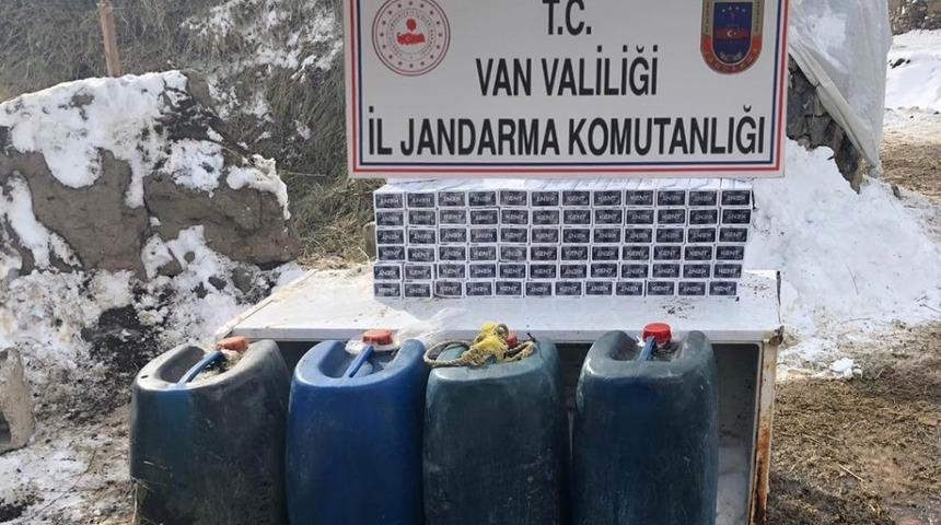 Saman altında ka&ccedil;ak mazot ve sigara ele ge&ccedil;irildi