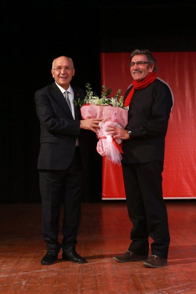 Rahmi Saltuk konserine yoğun ilgi