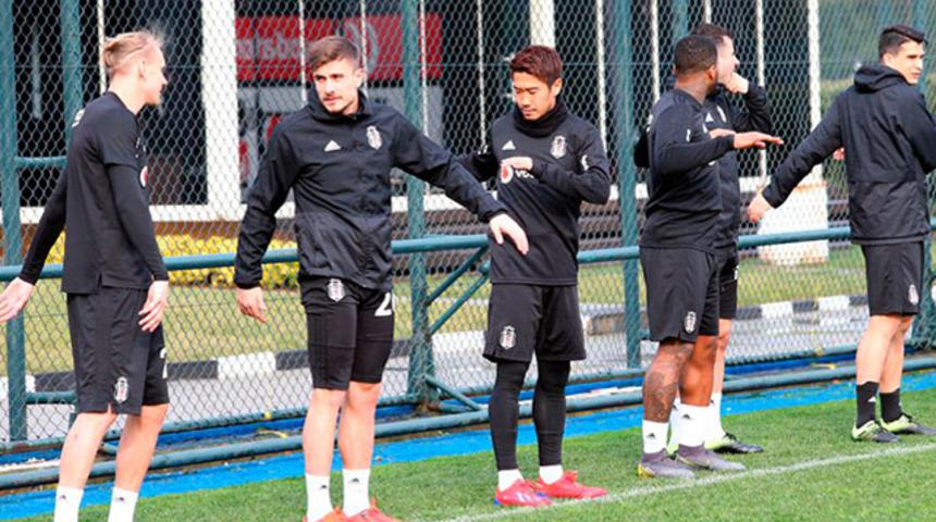 Kagawa Beşiktaş'taki ilk antrenmanına çıktı 