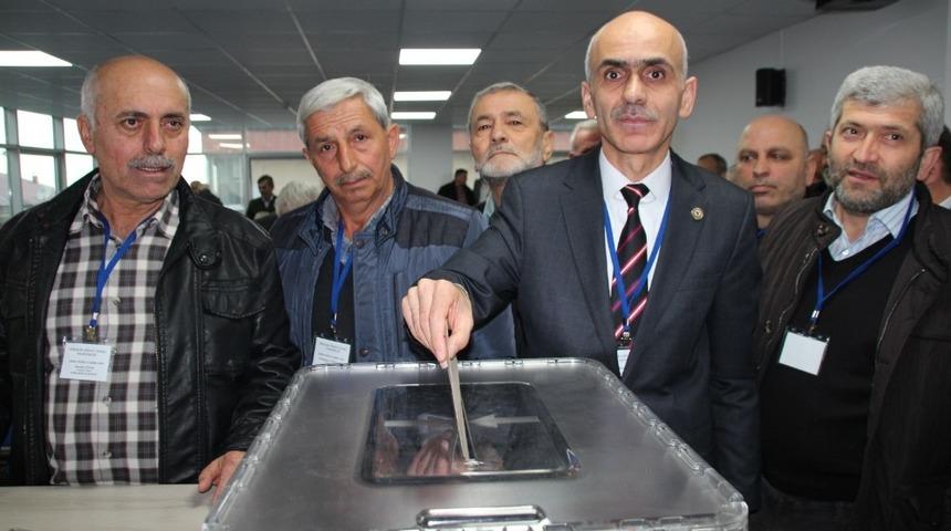 Giresun Ziraat Odası&rsquo;nda Nurittin Karan g&uuml;ven tazeledi