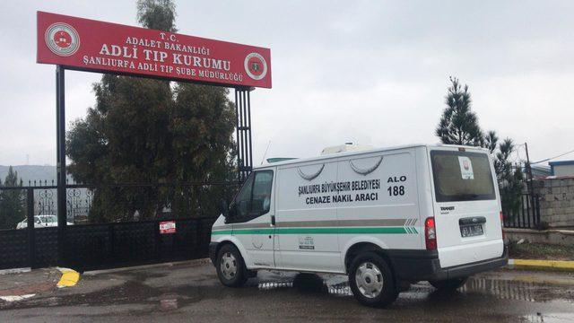 Bebeğinin cenazesini Adli Tıp'a kucağında taşıdı