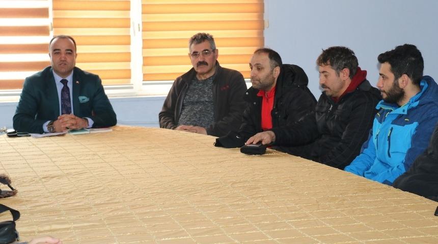 Antren&ouml;rlerle değerlendirme toplantısı yapıldı