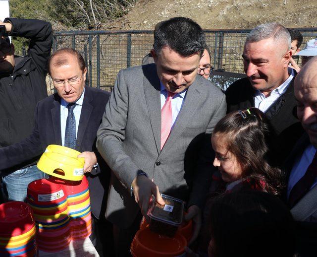 Bakan Pakdemirli: Hayvana yönelik şiddet suç sayılacak