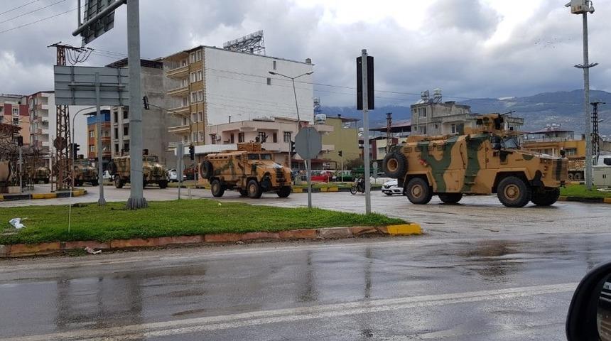 Suriye sınırına komando sevkiyatı