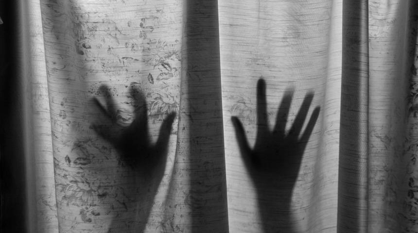 İğrenç olay! 4 kişi engelli kadına dehşeti yaşattı