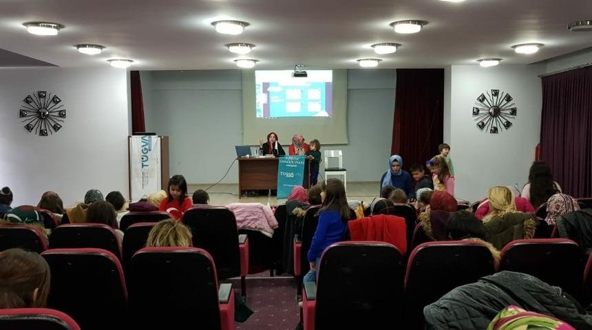 TÜGVA Eskişehir’den annelere özel seminer