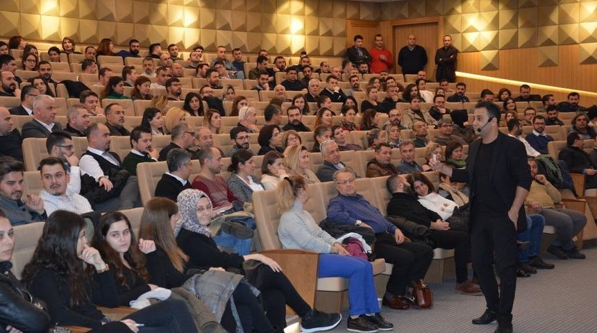 AYTO Akademi yine kapalı gişe