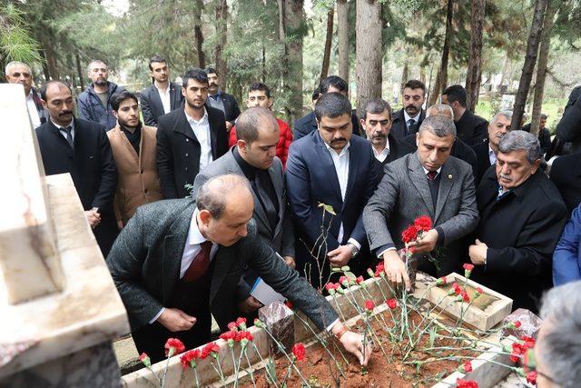 Ahmet Kerse mezarı başında dualarla anıldı