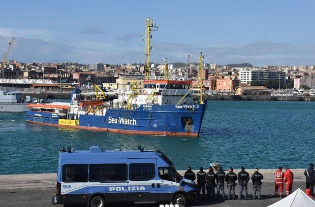 Sea Watch 3, Sicilya’da alıkonuldu