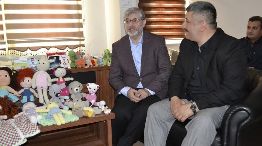 El emeği oyuncaklar yetim &ccedil;ocuklara ulaştırılıyor